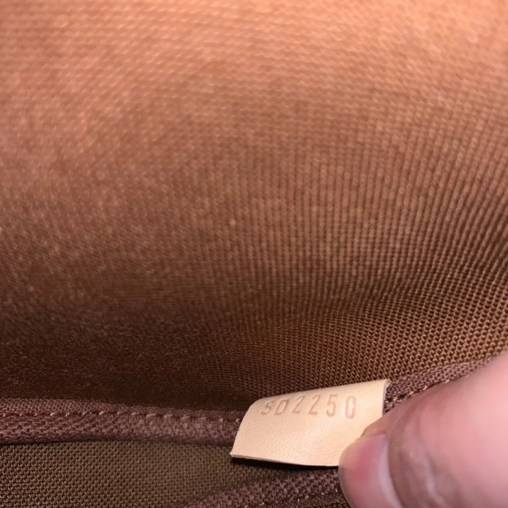 Louis Vuitton Multi Pochette Accessoires - Picture 6 of 9
